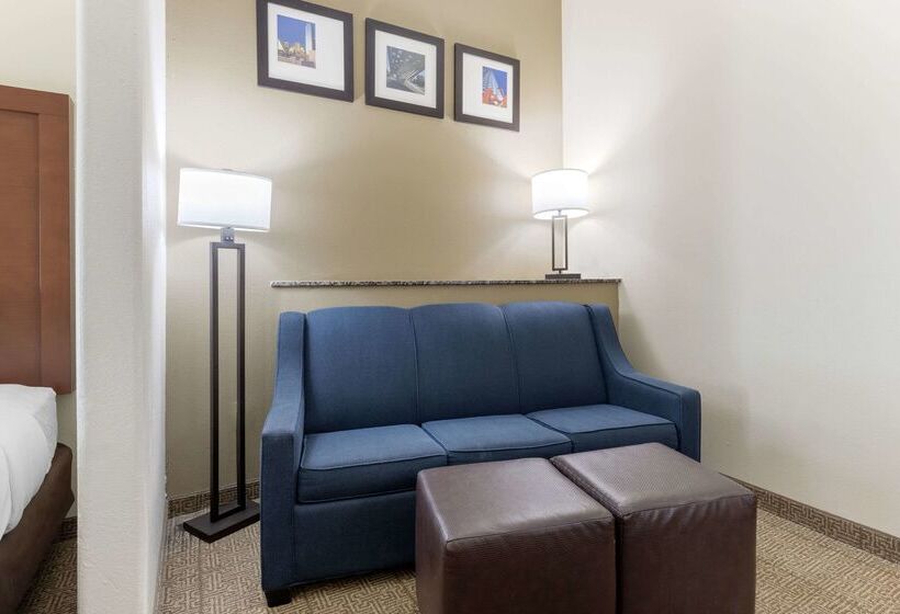בית מלון כפרי Comfort Suites West Dallas  Cockrell Hill