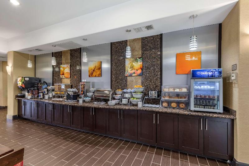 בית מלון כפרי Comfort Suites West Dallas  Cockrell Hill
