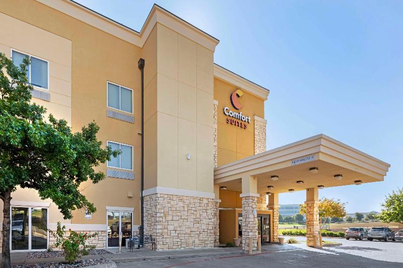 בית מלון כפרי Comfort Suites West Dallas  Cockrell Hill