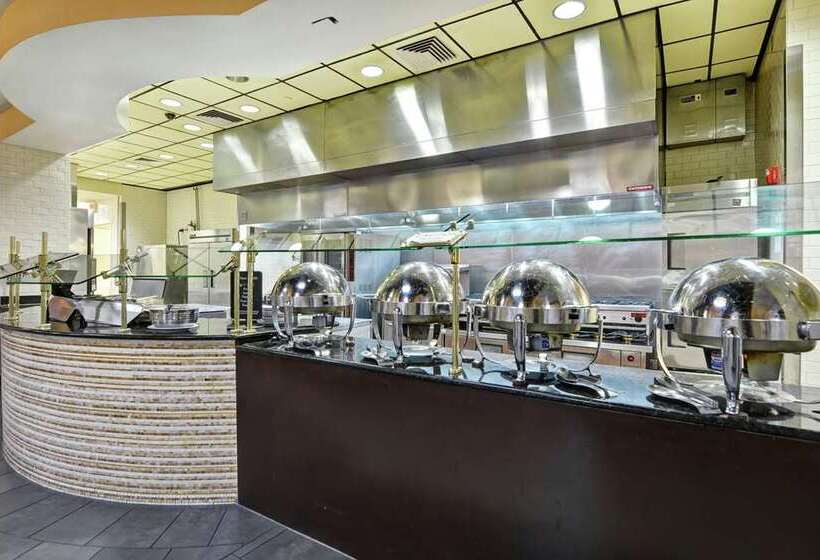 فندق Embassy Suites By Hilton Savannah Airport