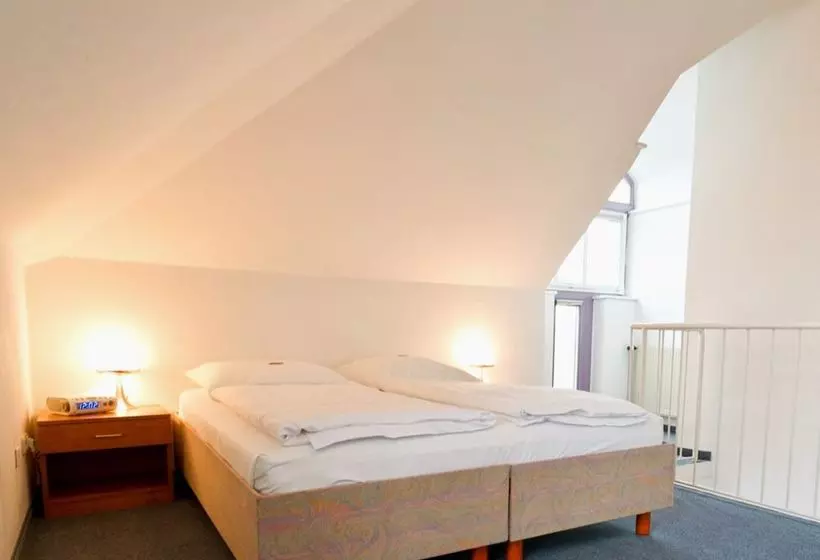 Hotel Feuerbach Im Biberturm Stuttgart