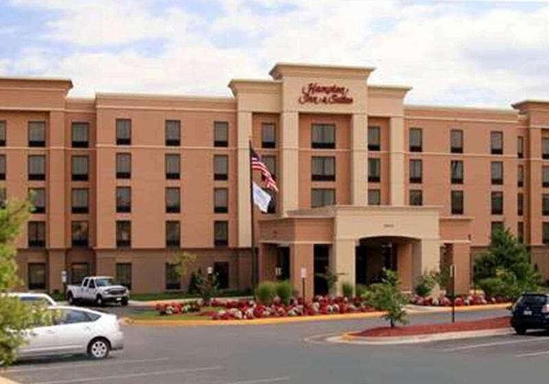 בית מלון כפרי Hampton Inn & Suites Fredericksburg South