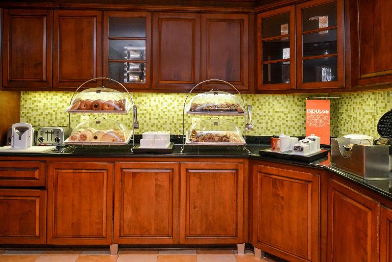 בית מלון כפרי Hampton Inn & Suites Fredericksburg South