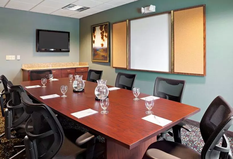 בית מלון כפרי Hampton Inn & Suites Lincoln   Northeast I 80