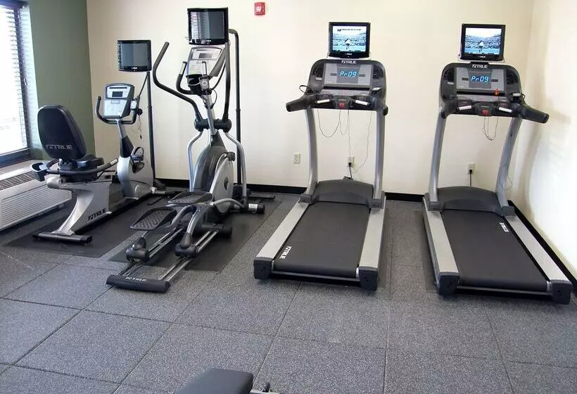 בית מלון כפרי Hampton Inn & Suites Lincoln   Northeast I 80