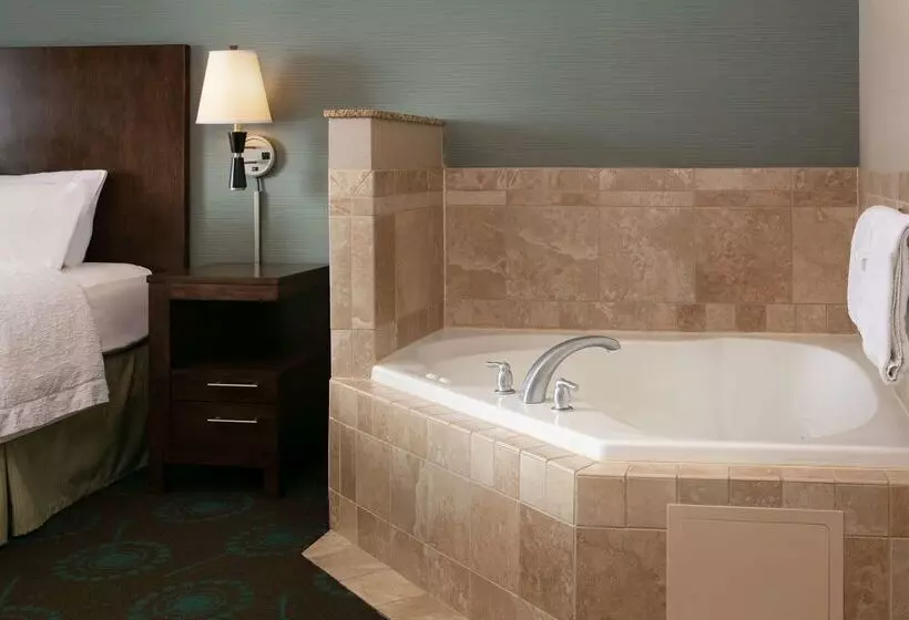 בית מלון כפרי Hampton Inn & Suites Lincoln   Northeast I 80