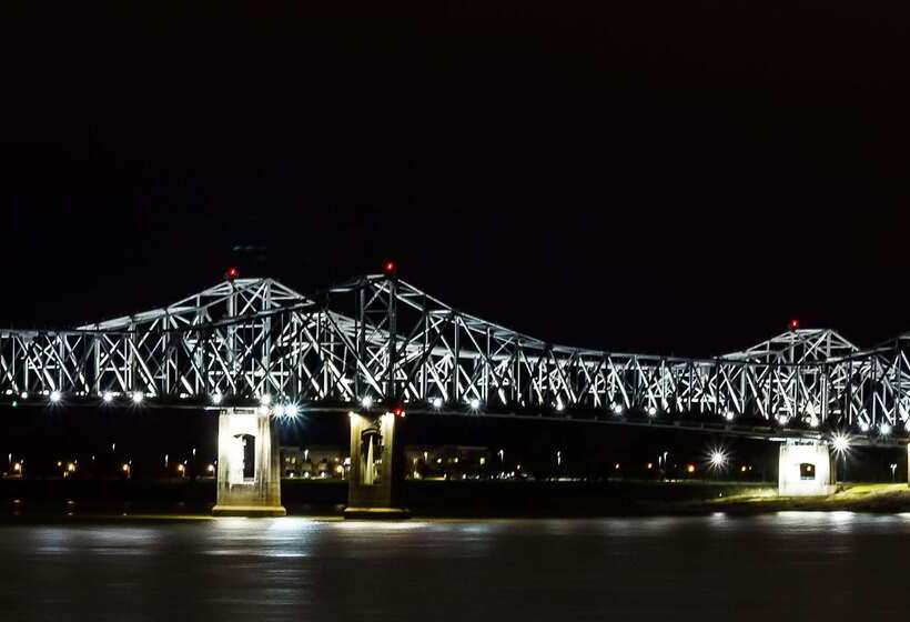 فندق Hampton Inn & Suites Natchez