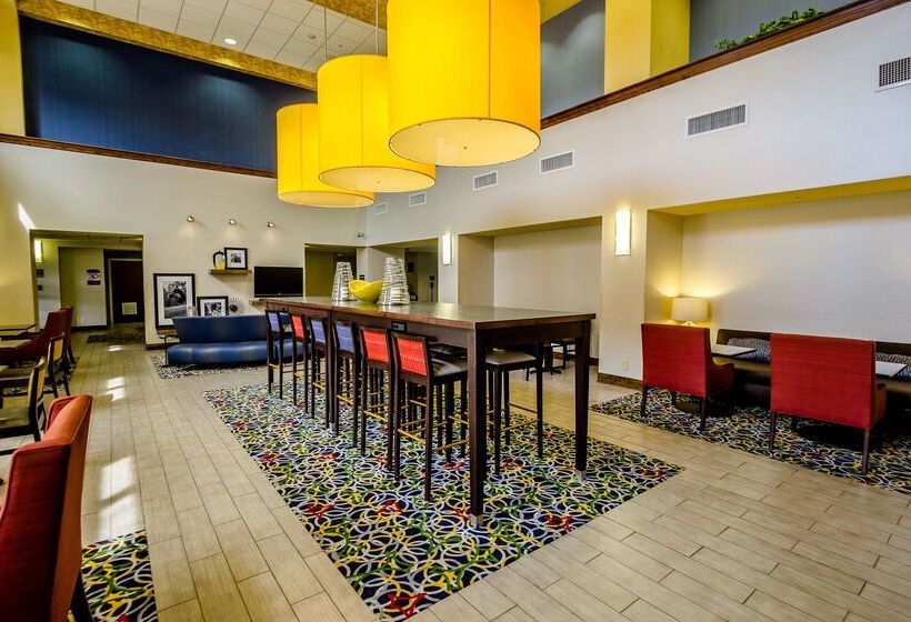 فندق Hampton Inn & Suites Natchez