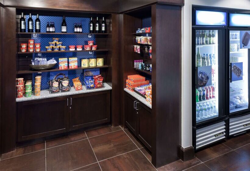 فندق Hampton Inn & Suites Omaha Downtown