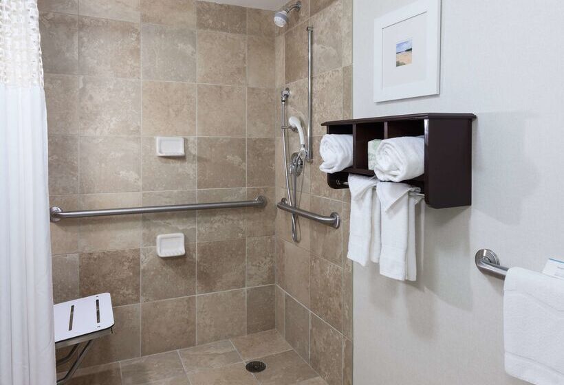 فندق Hampton Inn & Suites Omaha Downtown