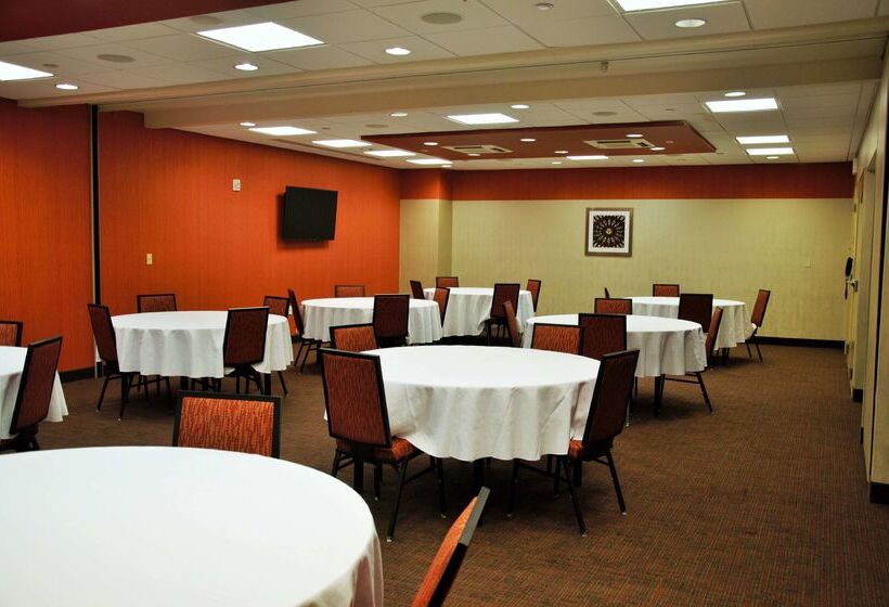 فندق Hampton Inn & Suites Cincinnati/uptownuniversity Area