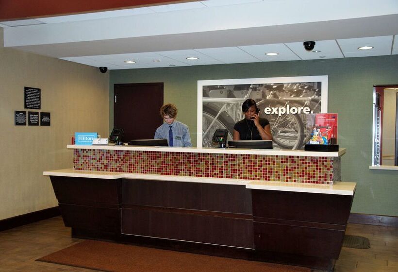 فندق Hampton Inn & Suites Cincinnati/uptownuniversity Area