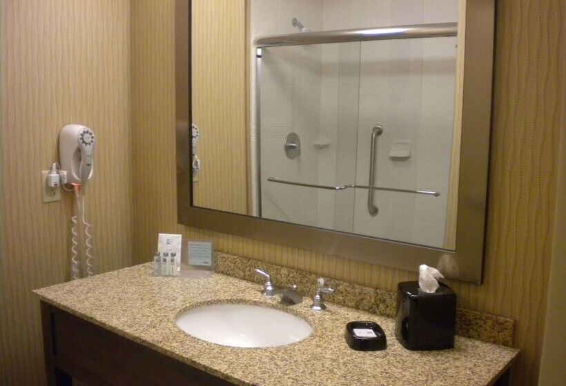 فندق Hampton Inn & Suites Cincinnati/uptownuniversity Area
