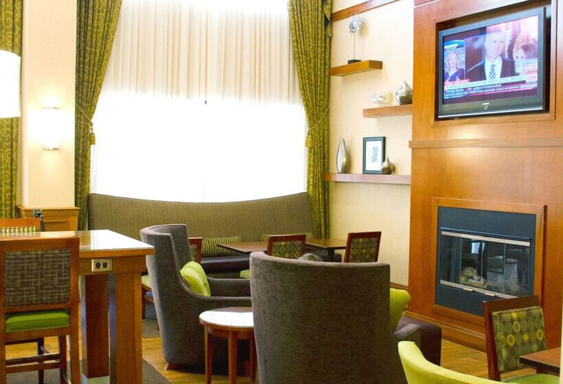 ホテル Hampton Inn And Suites College Station