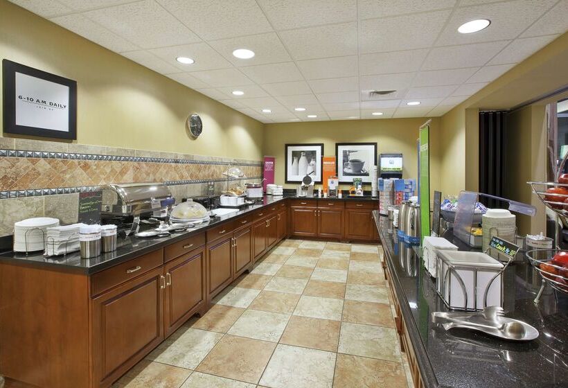 בית מלון כפרי Hampton Inn & Suites Wichita Northeast