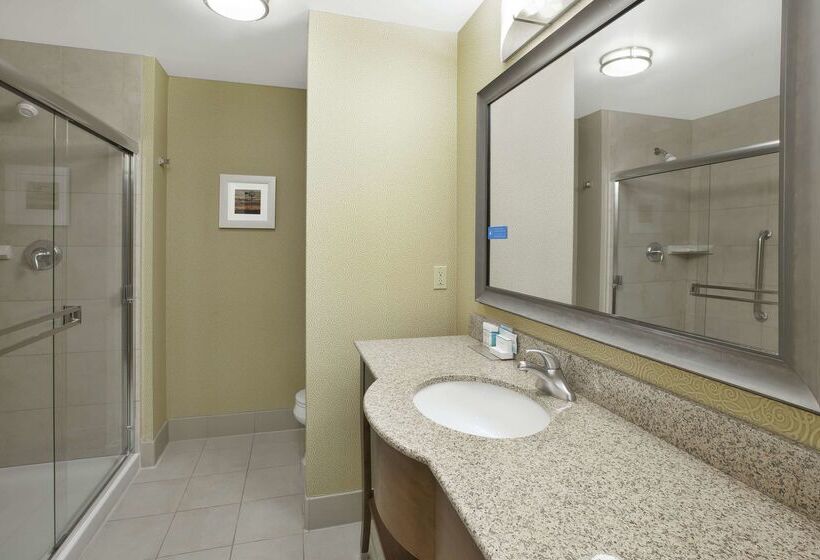 בית מלון כפרי Hampton Inn & Suites Wichita Northeast