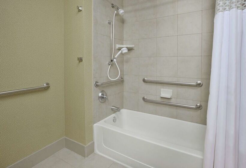 בית מלון כפרי Hampton Inn & Suites Wichita Northeast