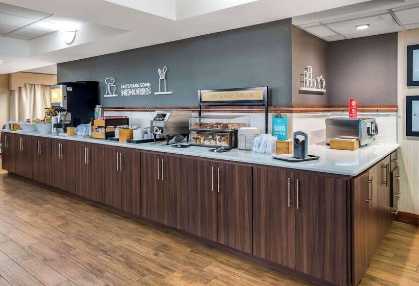 Отель Hampton Inn Winter Haven