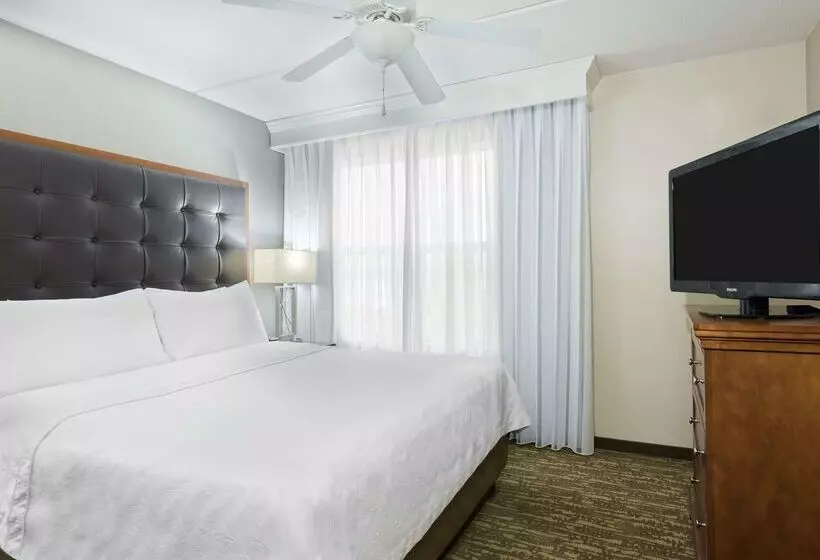 هتل Homewood Suites By Hilton Holyoke Springfield/north