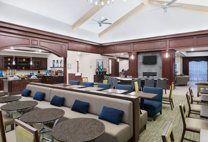 هتل Homewood Suites By Hilton Holyoke Springfield/north