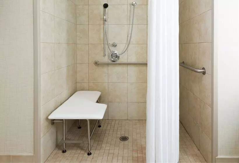 هتل Homewood Suites By Hilton Holyoke Springfield/north