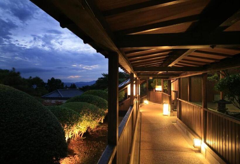 בית מלון כפרי Mikasa