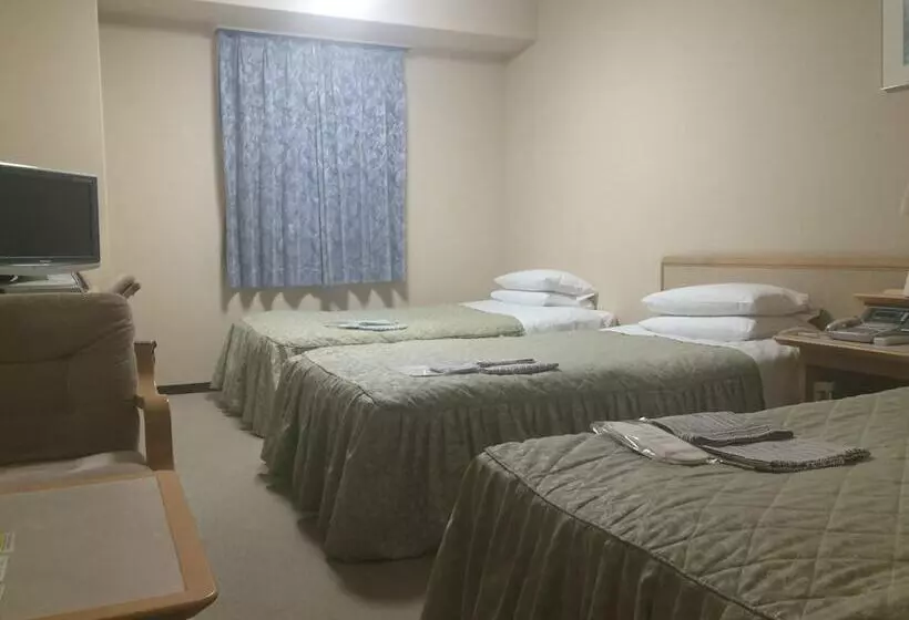 Отель Narita Ucity