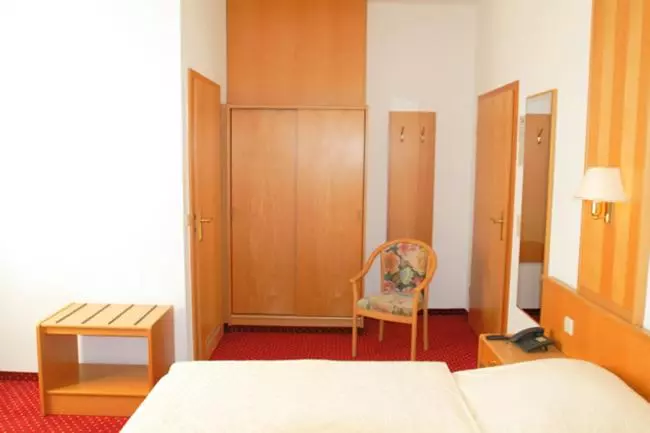 酒店 Pension Kaden