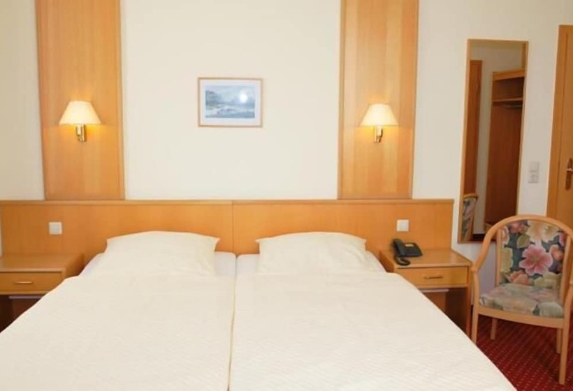 בית מלון כפרי Pension Kaden