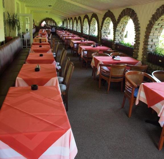 ホテル Restaurant Orsoyer Hof