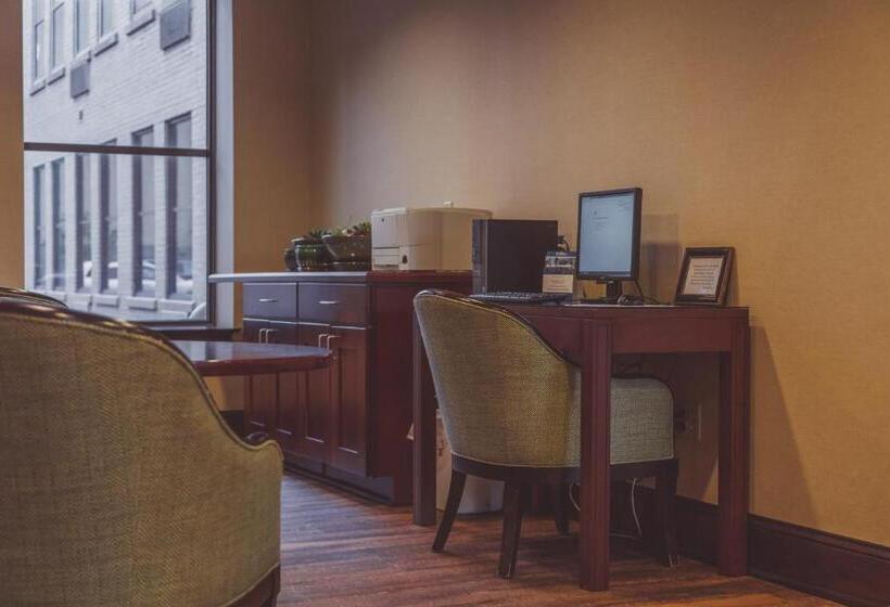 فندق The Parkview