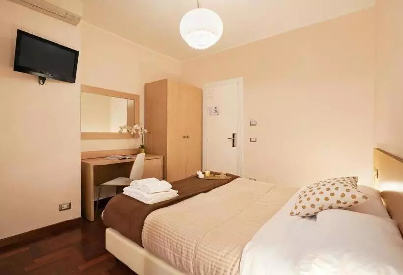 פונדק La Piccola Maison