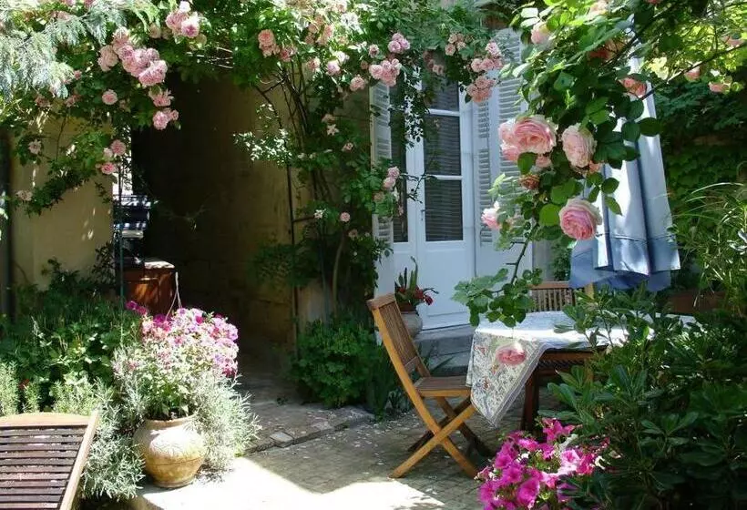 ホテル B&b La Closeraie