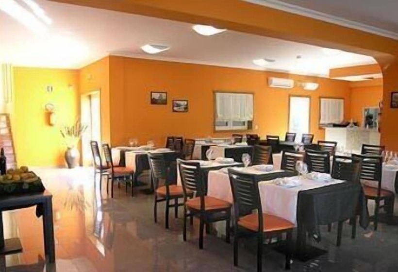 בית מלון כפרי Encostas De Nantes