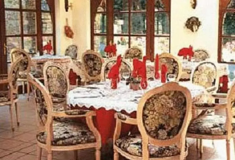 ホテル Hostellerie La Sapinière