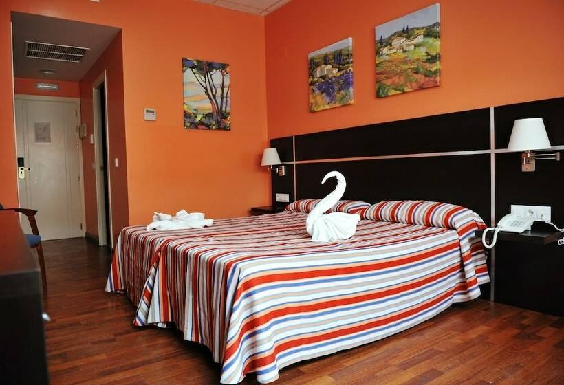 هتل Vértice Chipiona Mar