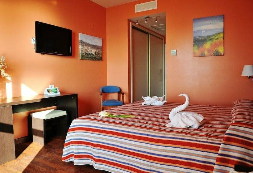 هتل Vértice Chipiona Mar