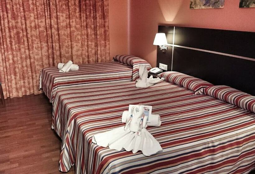 هتل Vértice Chipiona Mar