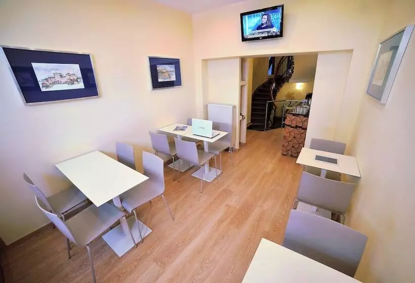 Hotel Orestias Kastorias