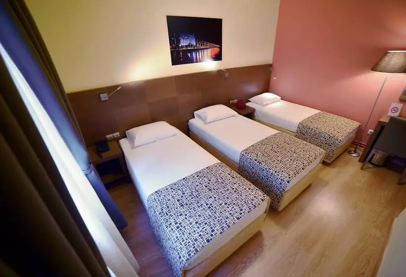 Hotel Orestias Kastorias