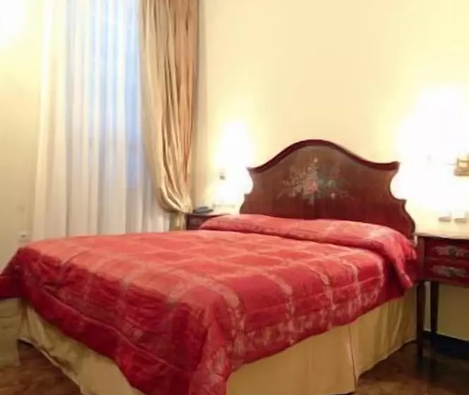 Отель Palaiologos Luxury City