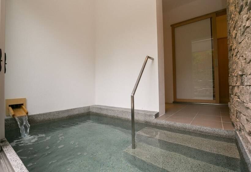 Otel Yunogo Onsen Chikutei