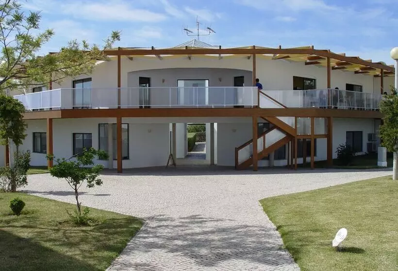 Quinta Das Figueirinhas & Quintinha Village