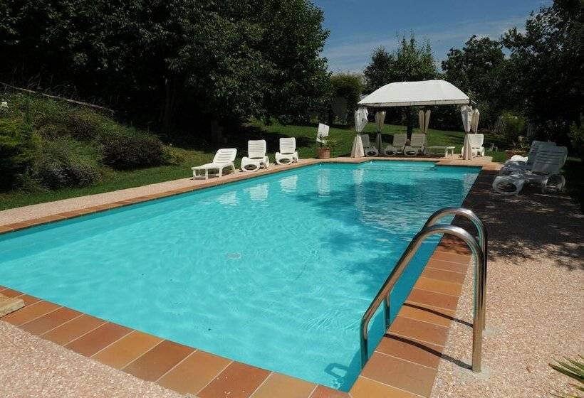 مبيت وإفطار Relais I Castagnoni