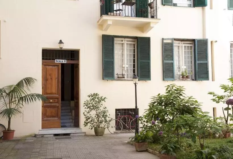 簡易ホテル Center 2 Rooms B&b