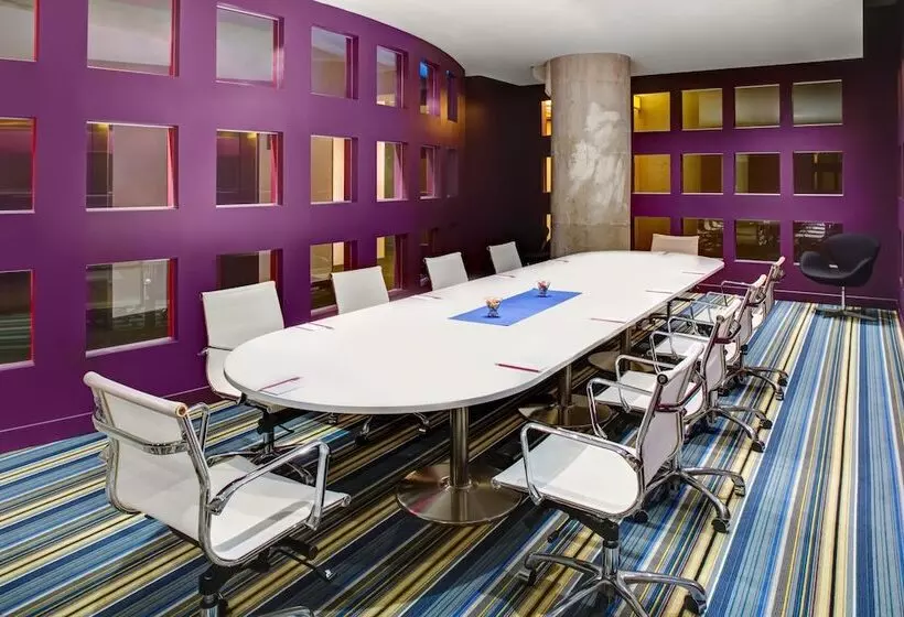 Szálloda Aloft Dallas Downtown