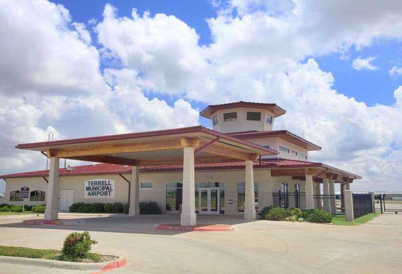 בית מלון כפרי Baymont By Wyndham Terrell