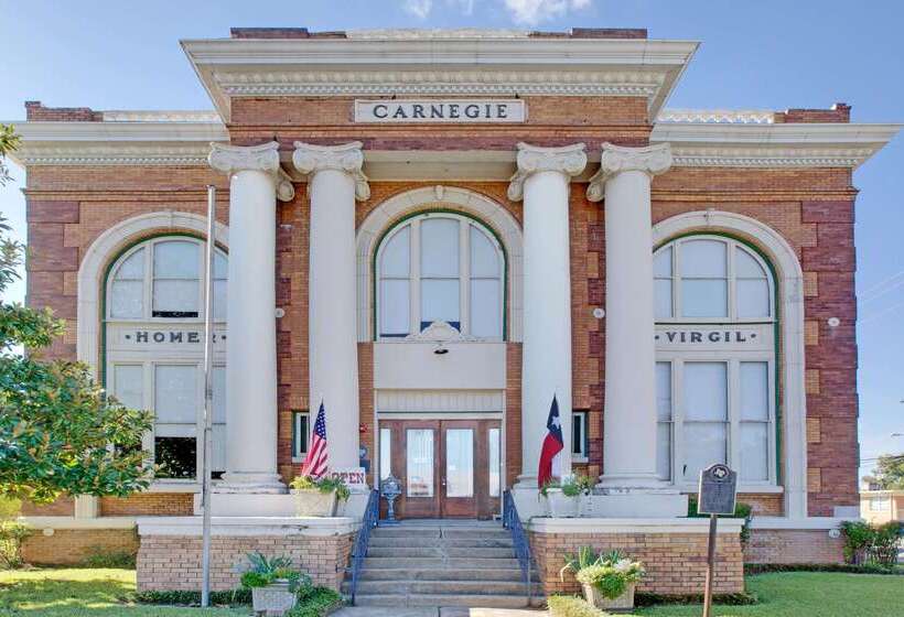 בית מלון כפרי Baymont By Wyndham Terrell