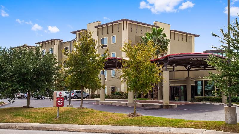 Best Western Plus Lackland Hotel And Suites