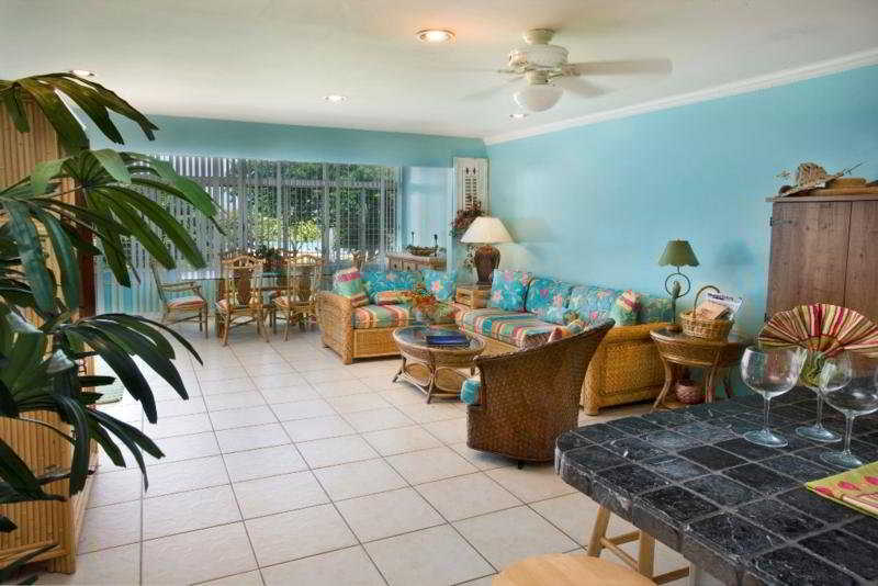 هتل Crystal Cove Villas Sapphire Beach